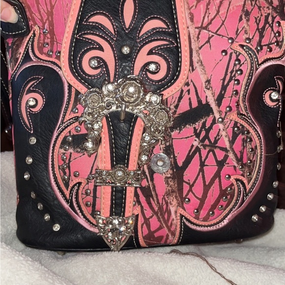 Camo weapon conceal purse - Picture 2 of 4